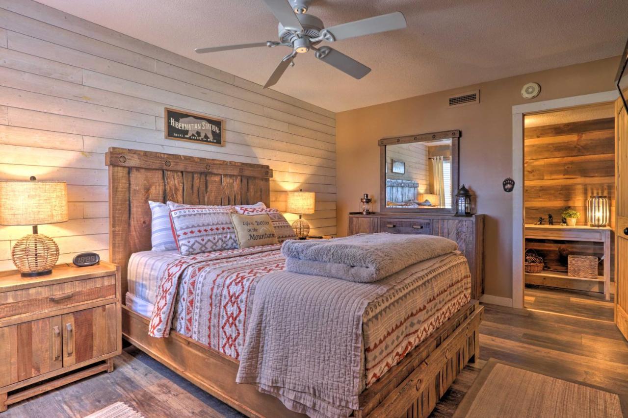 Unique Smokies Ski Shack With Mountain-Top View Gatlinburg Bagian luar foto